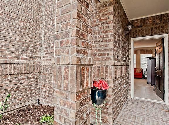 2nd image of 2957 Saint Andrews Dr