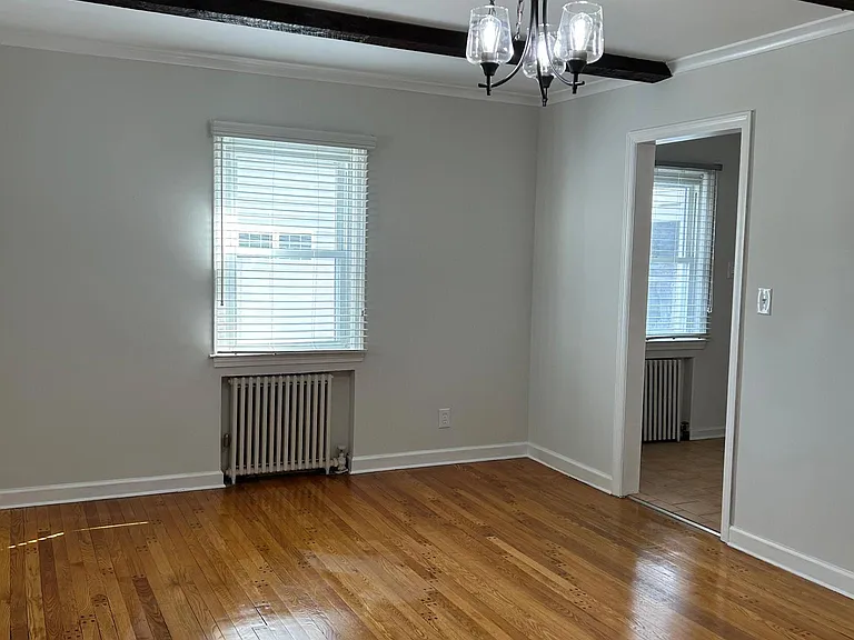 143 Dunnlea Rd — Photo 2