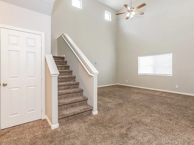 2845 Woodland Park Ave — Photo 16