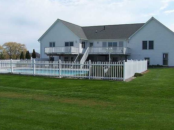 2nd image of 543 Lake Road West Frk
