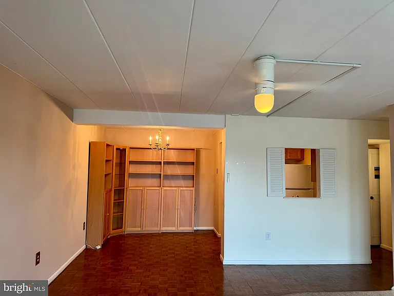 100 West Ave #604W — Photo 7