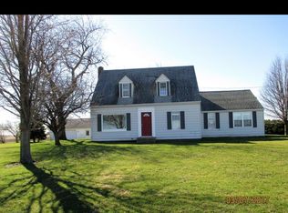 905 E Grinter Rd, Mazon, IL 60444