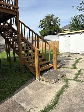 4121 Duplessis St #C — Photo 16
