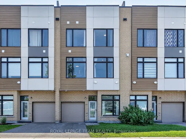 2706 Draper Ave, Ottawa, ON K2H 0C4