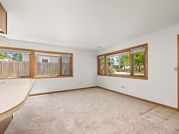 4th image of 1530 E Morgan AVENUE