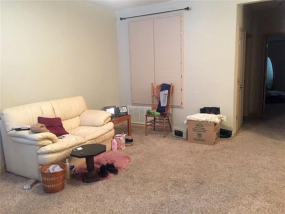 2nd image of 1812 Alameda St Unit 312