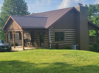 21220 Lakeshore Dr, Abingdon, VA 24211