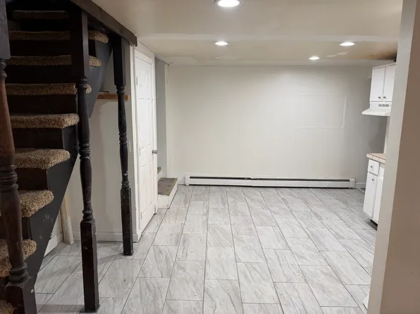 193 E 1st St #3, Clifton, NJ 07011