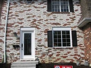 10197 W 96th Ter, Overland Park, KS 66212