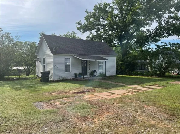 820 Bennett Blvd, Chandler, OK 74834