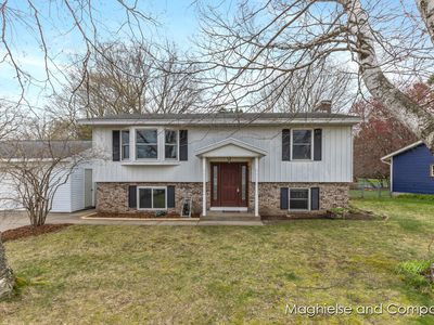 9815 Myers Lake Ave NE, Rockford, MI, 49341