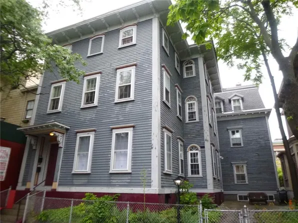 257 Broadway St, Providence, RI 02903