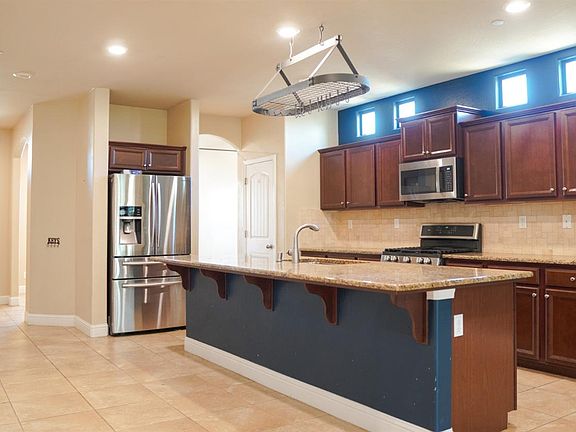 2nd image of 6731 E Fedora Ave