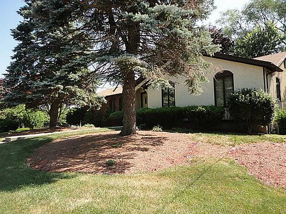 5th image of 53 Countryside Dr