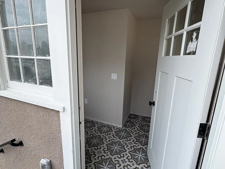 720 W Prospect Rd #101 — Photo 41