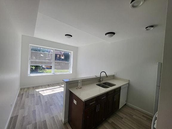 3rd image of 5223 W Washington Blvd #17294555