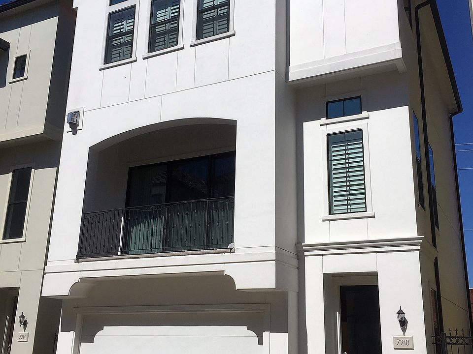 1st image of 7210 Laguna Villas