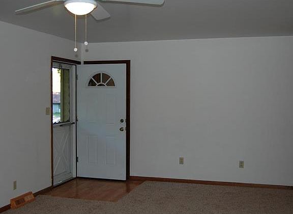 3rd image of 571 Santa Fe St