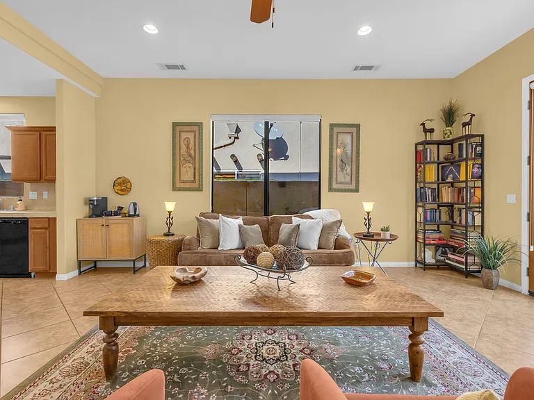 54052 Avenida Martinez — Photo 27