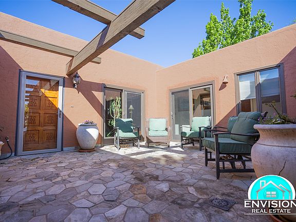 4th image of 2470 W Cactus Ln