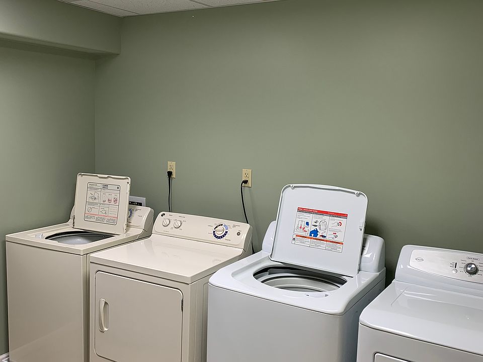 Free laundry on same floor as apartments, shared by 4 tenants and cleaned weekly.