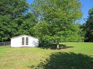Spacious, Fenced Back Yard