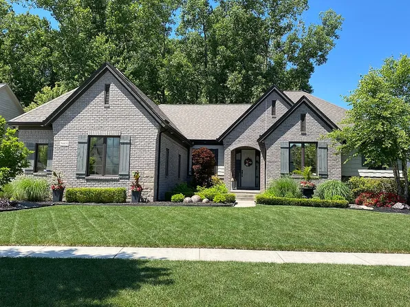 54431 Deadwood Ln, Shelby Township, MI 48316