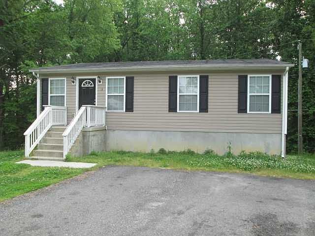 1st image of 13 Saint John Ct