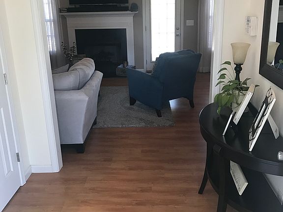 3rd image of 107 Maryland Dr