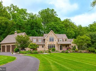 2 Blenheim Dr, Solebury Township, PA 18902