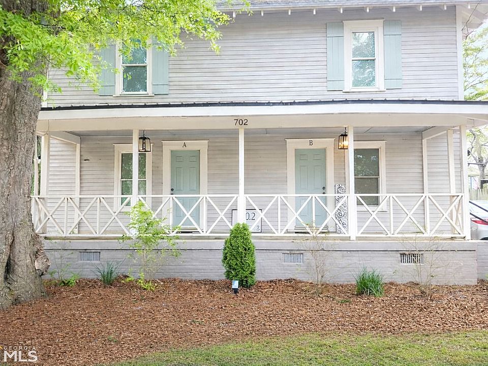 1st image of 702 Radford St