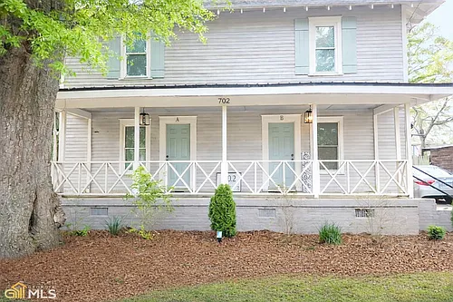 702 Radford St Photo 1