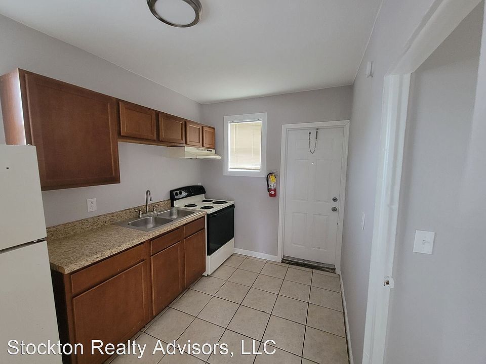 1st image of 1003 3rd St W #11073967