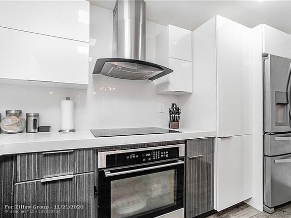 2nd image of 2750 NE 183rd St APT 609
