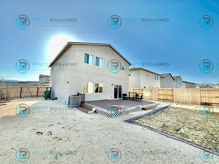 6600 Barn Stall Way — Photo 32