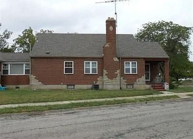 1st image of 1461 Benson Dr