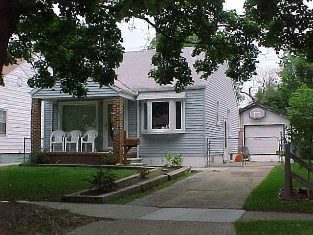 1st image of 219 S Wilson Ave