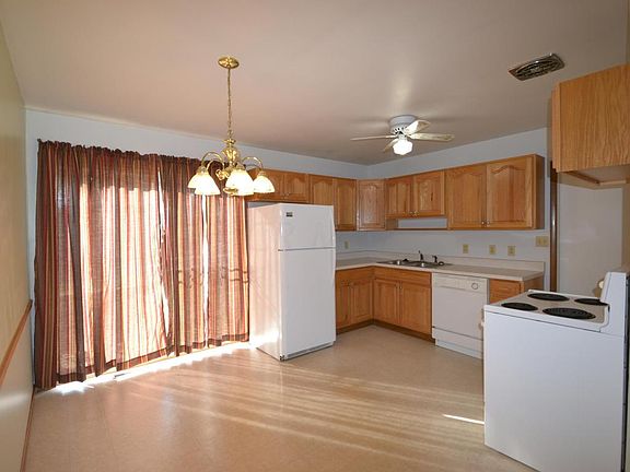 5th image of 961 Eisenhower Ct