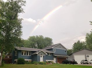 260 Meadowview Dr, Mound, MN 55364