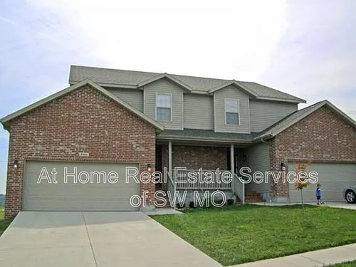 2302 W Jonquil Ln Photo 1