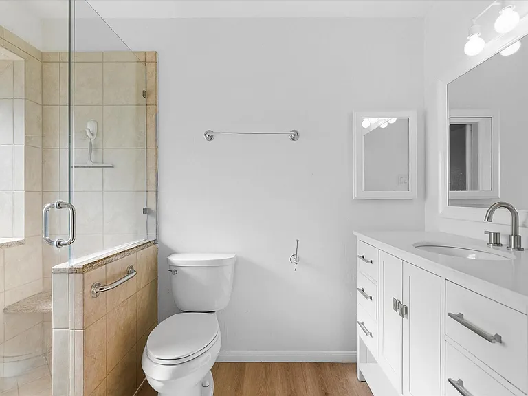 8181 Edge Water Dr — Photo 13