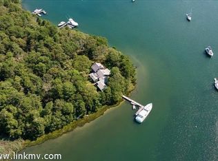 275 S Farm Rd, Tisbury, MA 02568