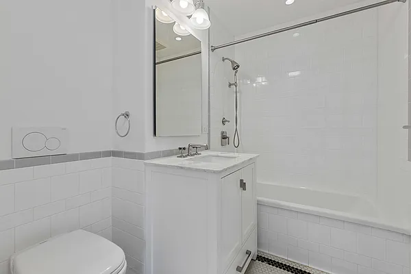 Rented by MNS | media 22