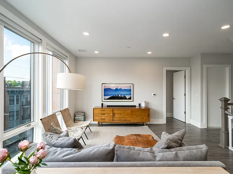 77 Madison St #3 — Photo 12