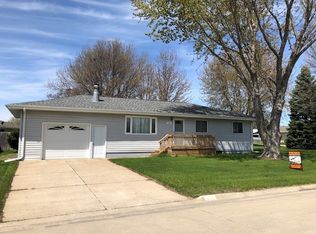 808 N Collins St, Atkinson, NE 68713