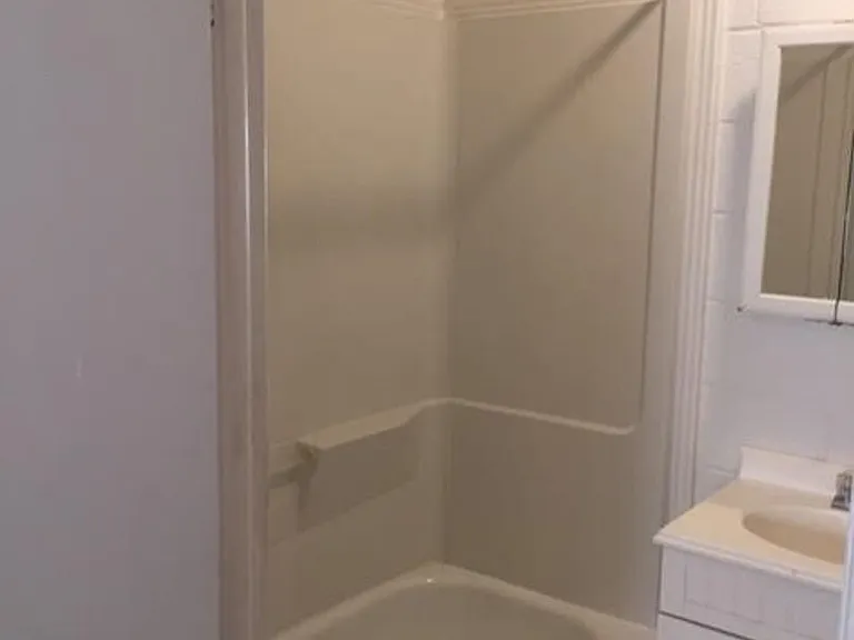 827 E Shawnee St #B — Photo 16