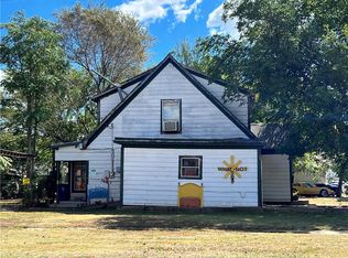 205 S Glenn L English St, Cordell, OK 73632