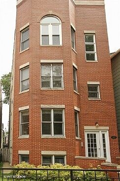 1st image of 3051 N Clifton Ave #1