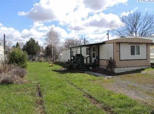108 H St, Albion, WA 99102