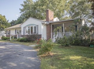3 Tunmore Rd, Smithfield, RI 02828